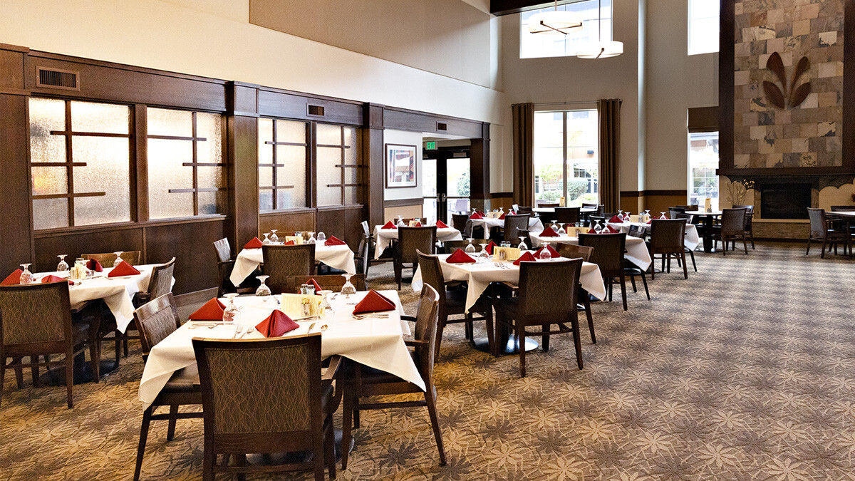 Dining room at the Tanasbourne community