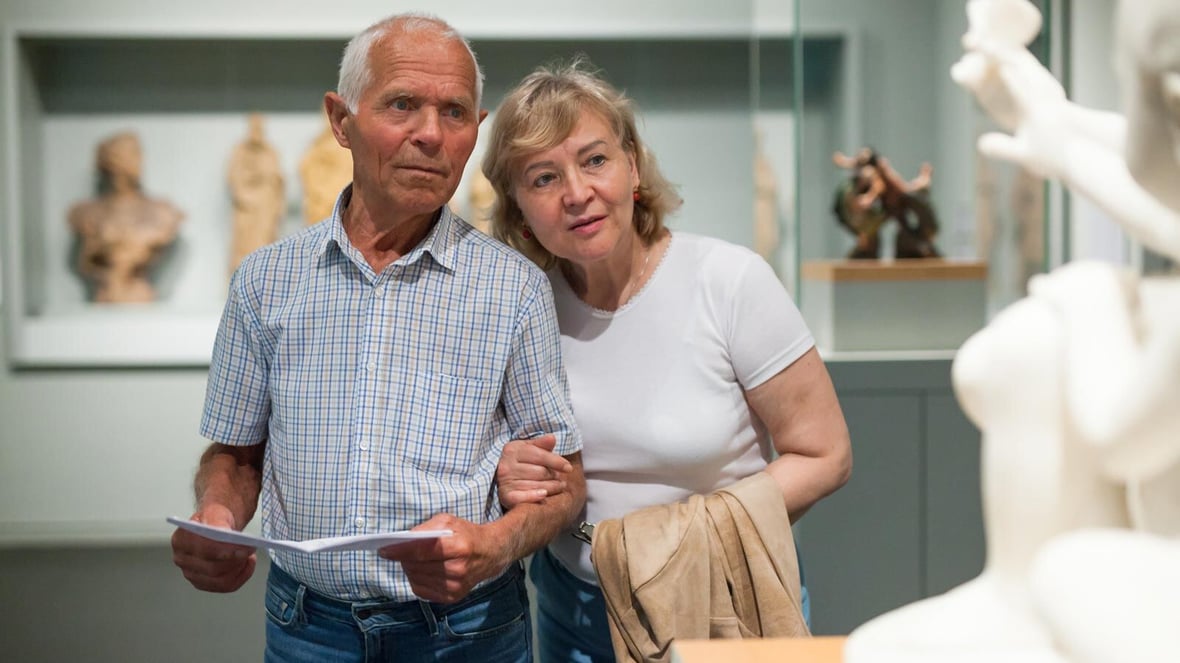 seniors visiting museum